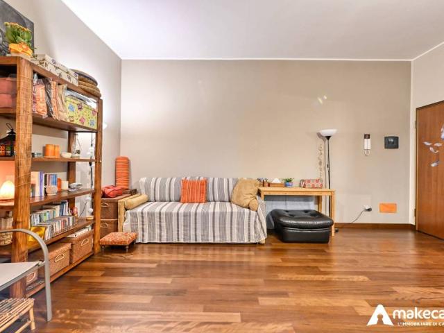 Appartamento in vendita a Rovagnasco, Segrate