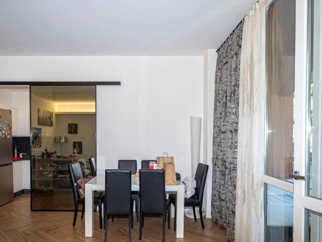 Appartamento in vendita a Rovagnasco, Segrate