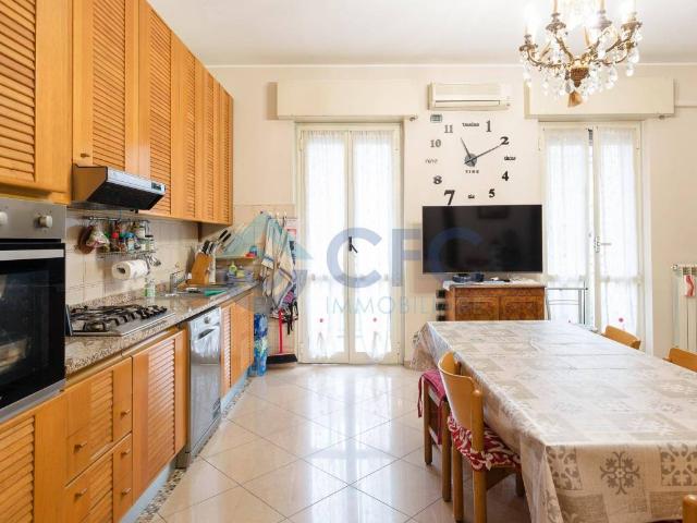 Appartamento in vendita a Rovagnasco, Segrate