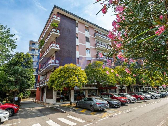 Appartamento in vendita a Lavanderie, Segrate