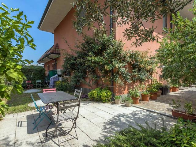 Villa Indipendente in vendita a Redecesio, Segrate