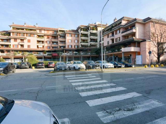 Appartamento in vendita a Rovagnasco, Segrate