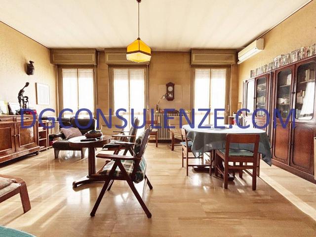 Appartamento in vendita a Rovagnasco, Segrate