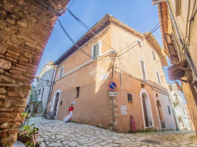Appartamento in vendita a Selci, Lazio
