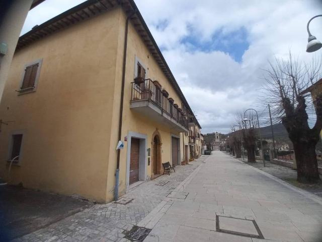 Appartamento in vendita a Sellano, Umbria