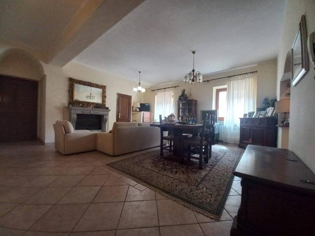 Appartamento in vendita a Sellano, Umbria