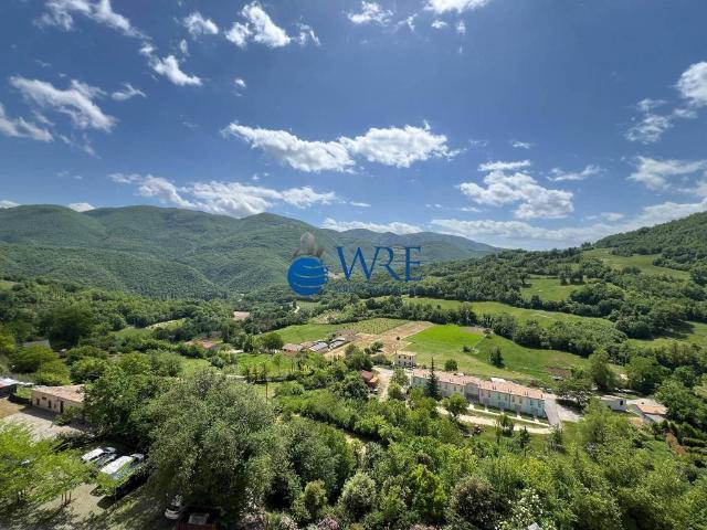 Appartamento in vendita a Sellano, Umbria