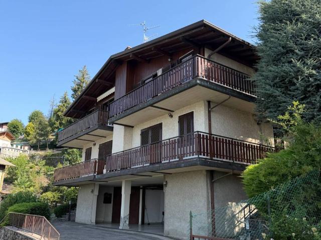 Appartamento in vendita a Borgo storico Taramelli, Selvino