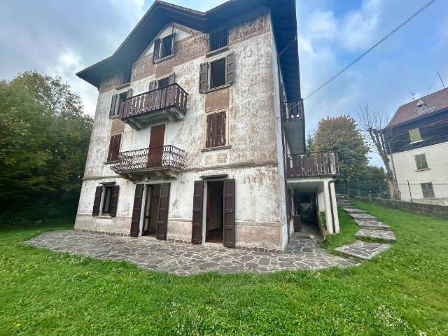 Appartamento in vendita a Borgo storico Taramelli, Selvino