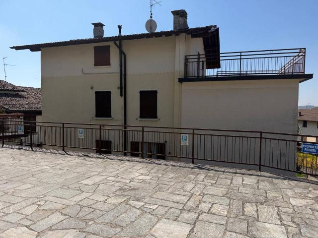 Appartamento in vendita a Selvino, Lombardia