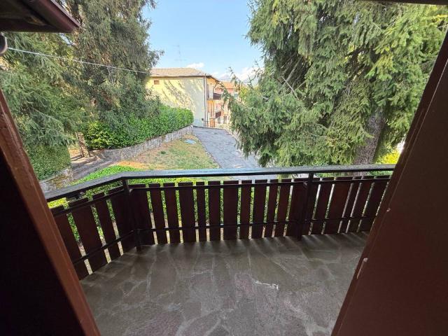 Appartamento in vendita a Borgo storico Taramelli, Selvino