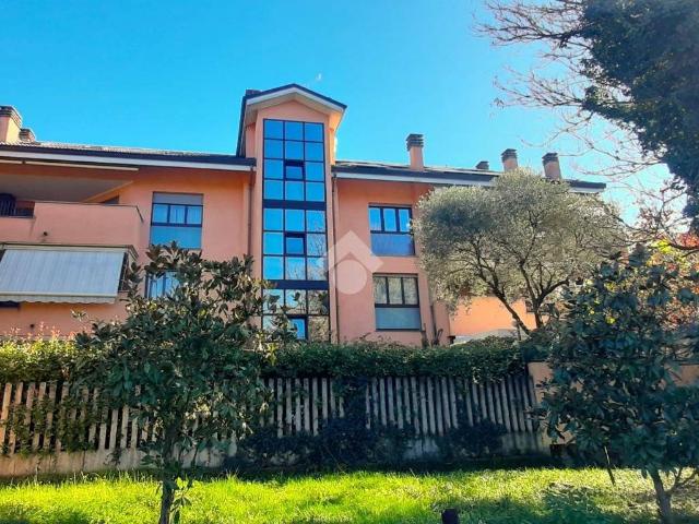Appartamento in vendita a Senaghino, Senago