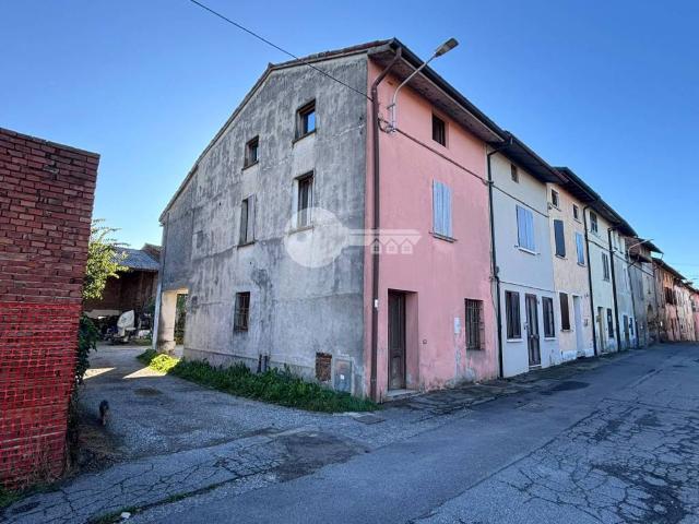 Appartamento in vendita a Seniga, Lombardia