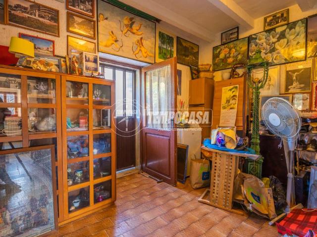 Appartamento in vendita a Borgo Molino, Marche