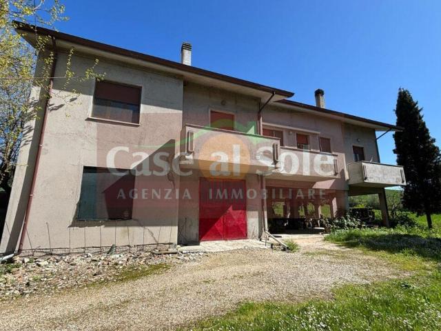 Appartamento in vendita a Marche, Ancona