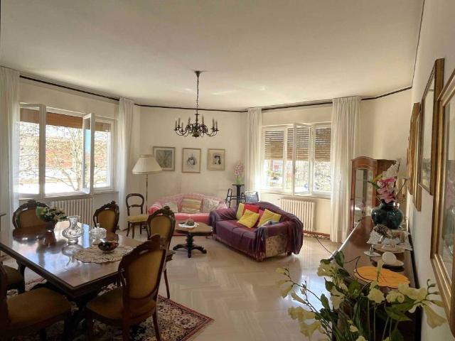 Appartamento in vendita a Borgo Molino, Marche
