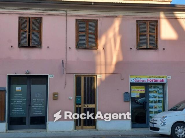 Appartamento in vendita a Rione Porto, Marche
