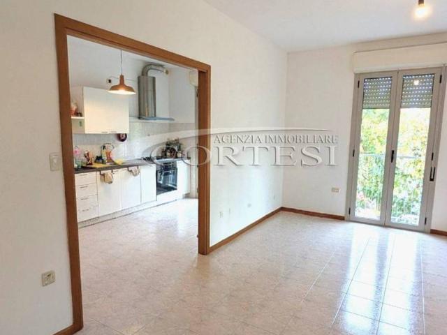 Appartamento in vendita a Borgo Molino, Marche