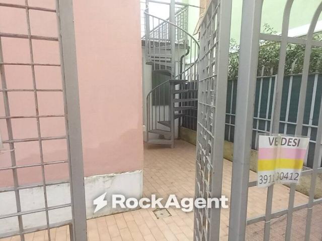 Appartamento in vendita a Rione Porto, Marche