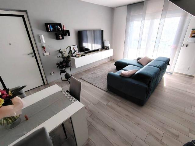 Appartamento in vendita a Borgo Ribeca, Senigallia