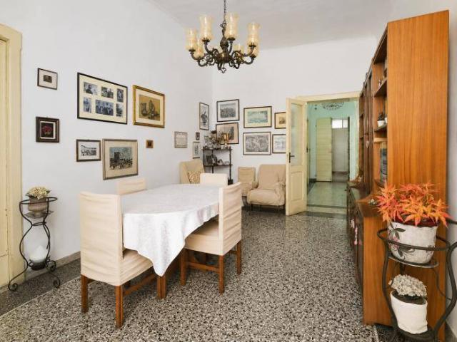Appartamento in vendita a Rione Porto, Marche