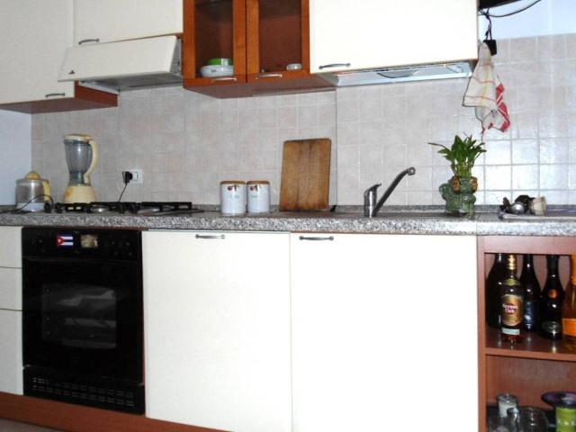 Appartamento in vendita a Ciarnin, Marche