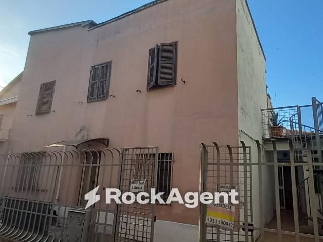 Appartamento in vendita a Rione Porto, Marche