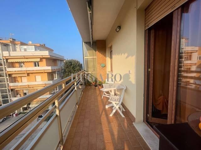 Appartamento in vendita a Senigallia, Ancona