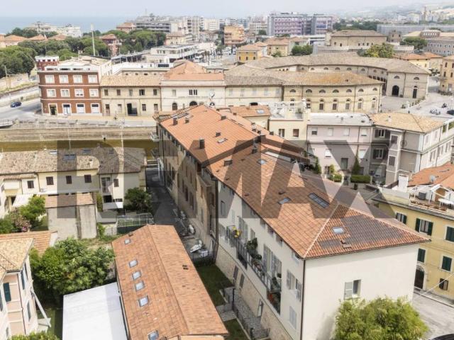 Appartamento in vendita a Rione Porto, Marche