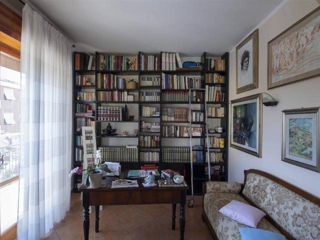 Appartamento in vendita a Cesanella, Marche