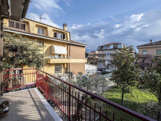 Appartamento in vendita a Cesanella, Senigallia
