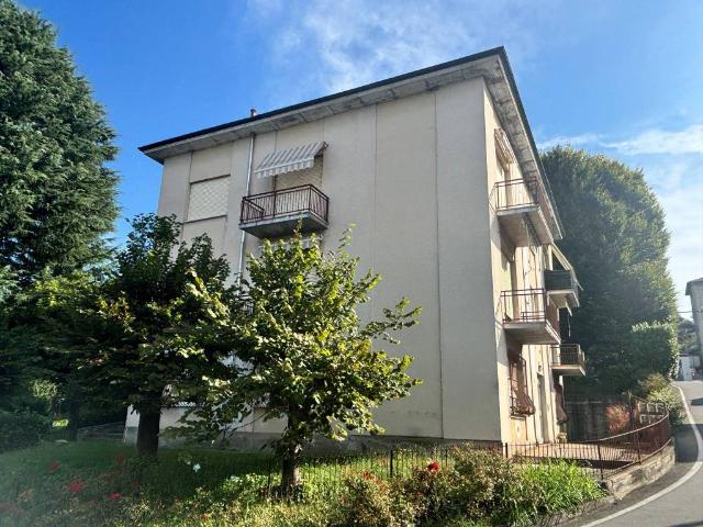 Appartamento in vendita a Senna Comasco, Lombardia