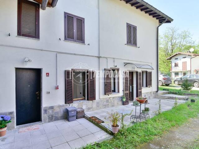 Appartamento in vendita a Senna Comasco, Lombardia