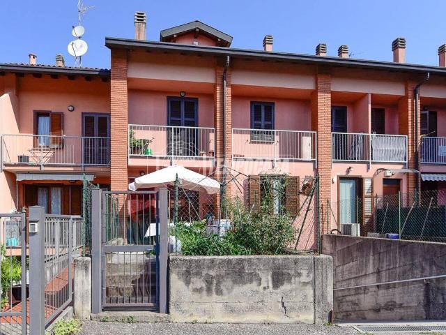 Appartamento in vendita a Senna Comasco, Lombardia