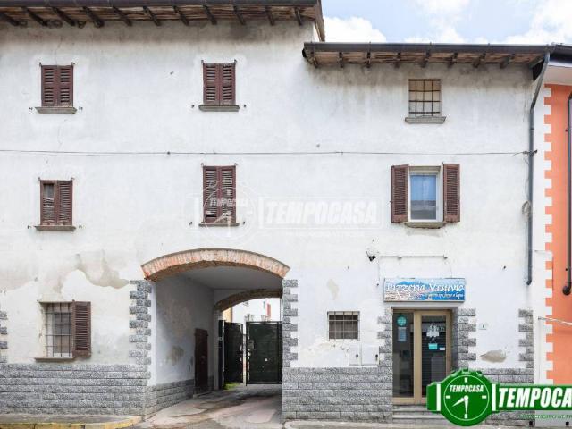 Palazzo in vendita a Senna Lodigiana, Lombardia