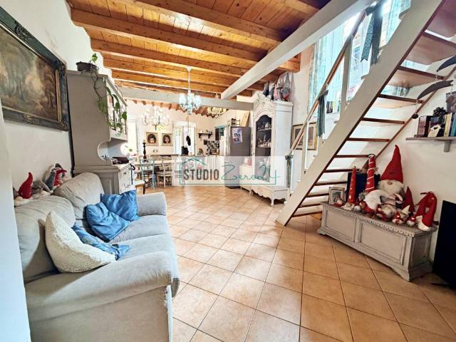 Appartamento in vendita a Seravezza, Toscana