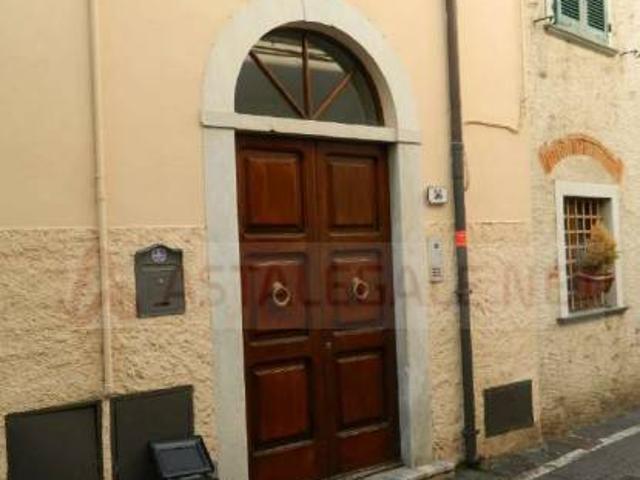 Appartamento in vendita a Riomagno, Seravezza