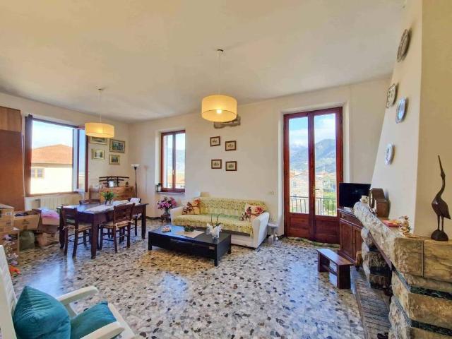 Appartamento in vendita a Seravezza, Toscana