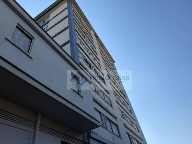 Appartamento in vendita a San Rocco, Seregno