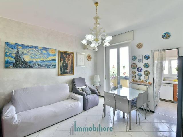 Appartamento in vendita a Seregno, Lombardia