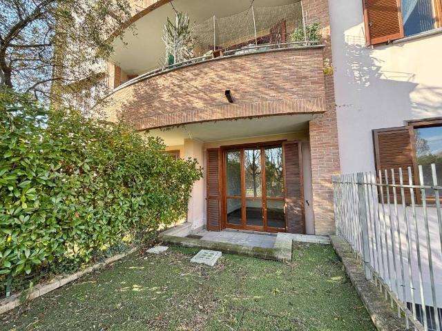 Appartamento in vendita a Seregno, Lombardia