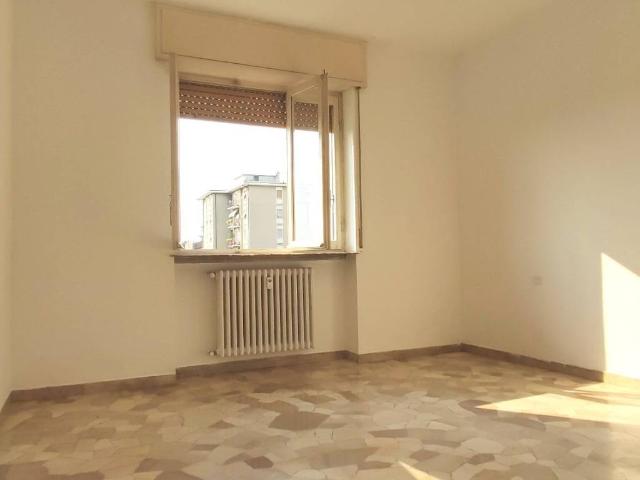 Appartamento in vendita a Seregno, Lombardia