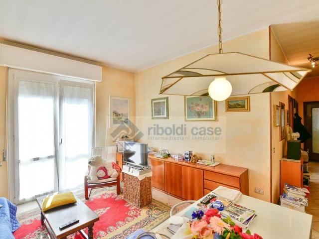 Appartamento in vendita a Brugazzo, Giussano