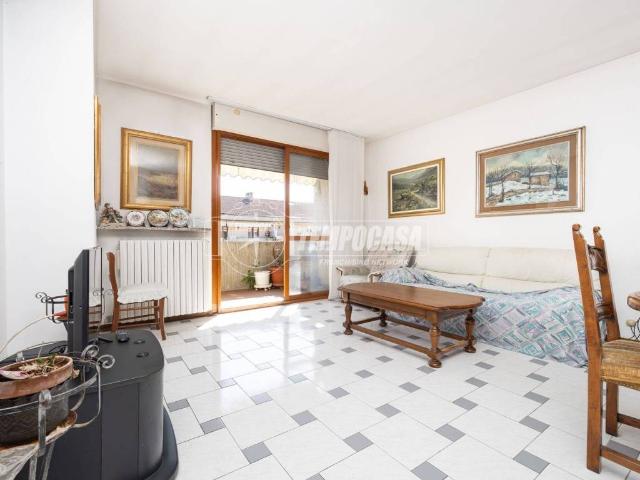 Appartamento in vendita a Paderno, Seriate