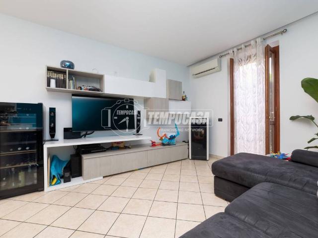 Appartamento in vendita a Paderno, Seriate
