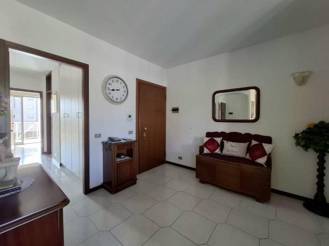 Appartamento in vendita a Paderno, Seriate
