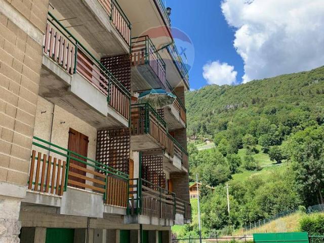 Appartamento in vendita a Comunità Montana della Valle Brembana, Serina