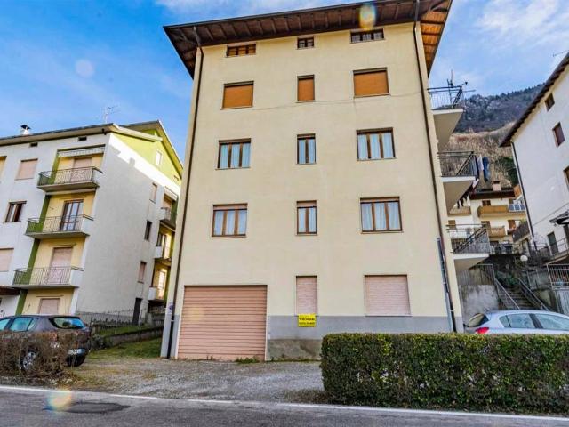 Appartamento in vendita a Comunità Montana della Valle Brembana, Serina