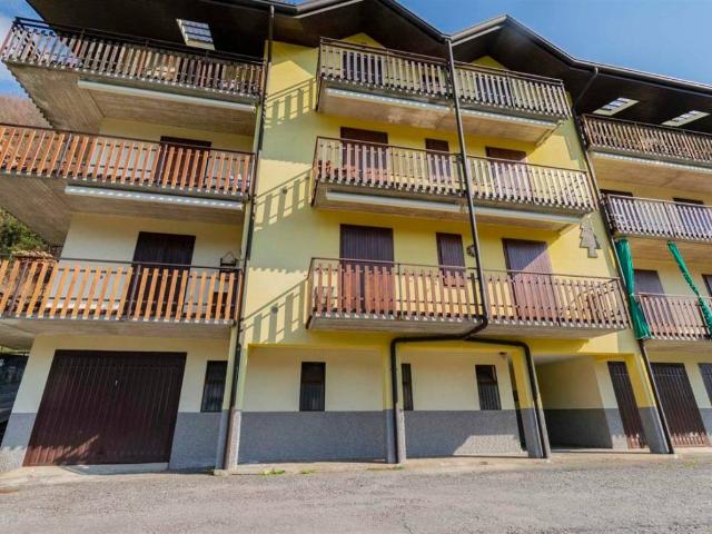 Appartamento in vendita a Comunità Montana della Valle Brembana, Serina
