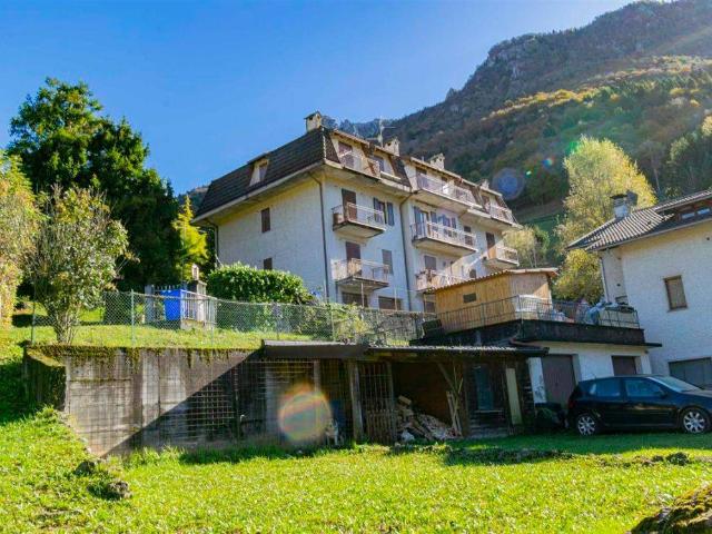Appartamento in vendita a Comunità Montana della Valle Brembana, Serina